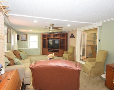 1954 Heights Drive - Photo Thumbnail 14