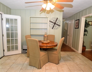 1954 Heights Drive - Photo Thumbnail 12