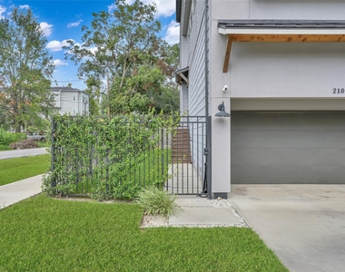 2103 Bevis Street - Photo Thumbnail 2