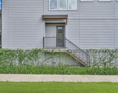 2103 Bevis Street - Photo Thumbnail 4
