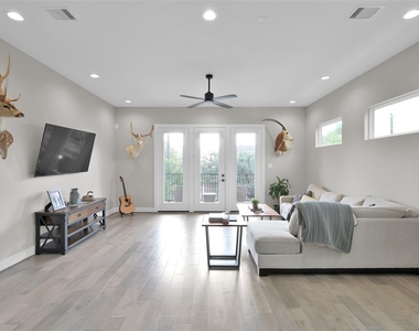 2103 Bevis Street - Photo Thumbnail 11