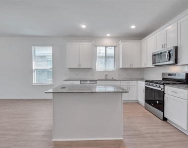 339 Lippizan Drive - Photo Thumbnail 3