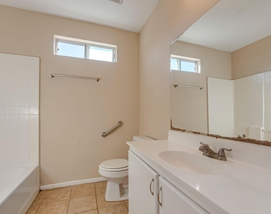 914 Chapwood Court - Photo Thumbnail 16