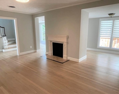 3605 Plumb Street - Photo Thumbnail 4