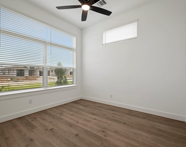 1808 Drover Lane - Photo Thumbnail 14