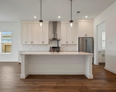 1808 Drover Lane - Photo Thumbnail 5