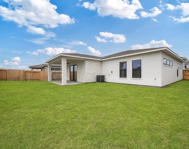 1808 Drover Lane - Photo Thumbnail 1