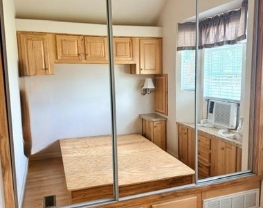 18773 Forest Lane Circle - Photo Thumbnail 7