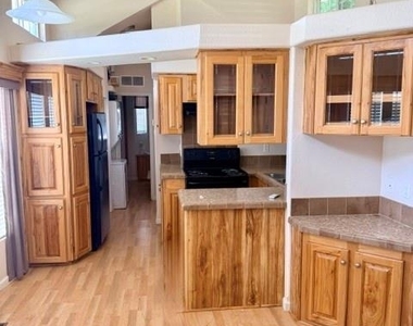 18773 Forest Lane Circle - Photo Thumbnail 3