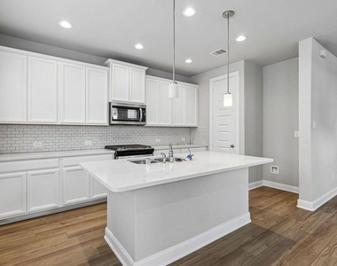 9808 Falling Fern Lane - Photo Thumbnail 3