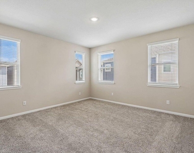 9808 Falling Fern Lane - Photo Thumbnail 11
