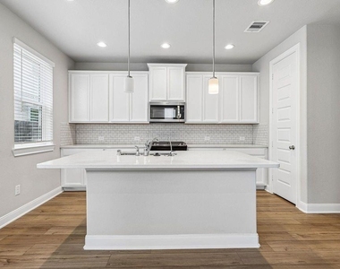 9808 Falling Fern Lane - Photo Thumbnail 2