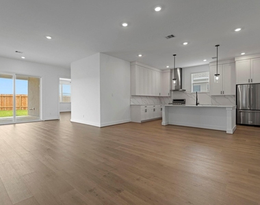1911 Drover Lane - Photo Thumbnail 2