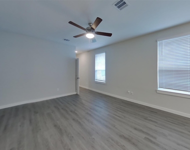 2334 Bailey Fields Lane - Photo Thumbnail 1