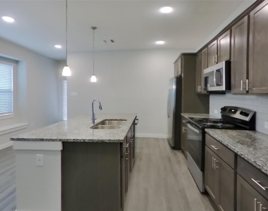2334 Bailey Fields Lane - Photo Thumbnail 5