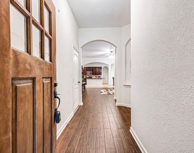 118 Wood Drake Place - Photo Thumbnail 3
