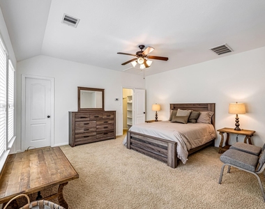 118 Wood Drake Place - Photo Thumbnail 18