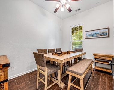 118 Wood Drake Place - Photo Thumbnail 4