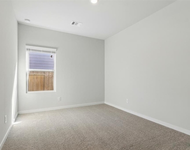 25187 Leather Leaf Ct - Photo Thumbnail 7