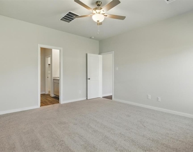 25187 Leather Leaf Ct - Photo Thumbnail 19