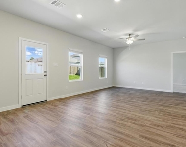 25187 Leather Leaf Ct - Photo Thumbnail 15