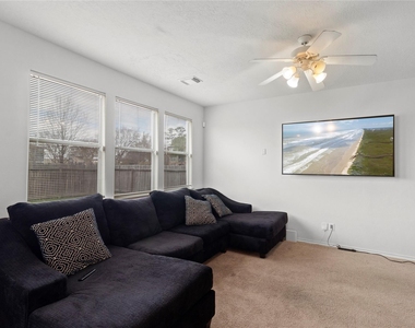 3250 Palston Bend Lane - Photo Thumbnail 5