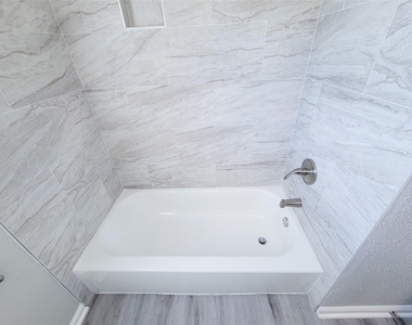 7426 Bigwood Street - Photo Thumbnail 10