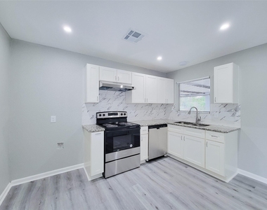 7426 Bigwood Street - Photo Thumbnail 28
