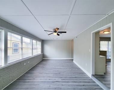7426 Bigwood Street - Photo Thumbnail 4