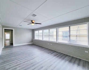 7426 Bigwood Street - Photo Thumbnail 2