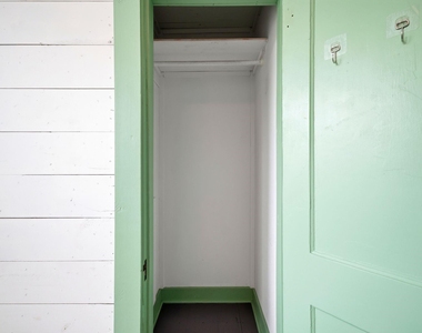 313 S Blackwell Street - Photo Thumbnail 28