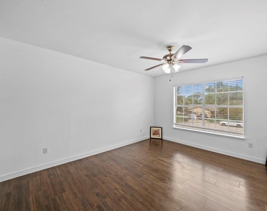 16723 Running Quail Court - Photo Thumbnail 13