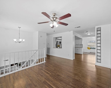 16723 Running Quail Court - Photo Thumbnail 12
