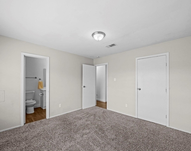 16723 Running Quail Court - Photo Thumbnail 36