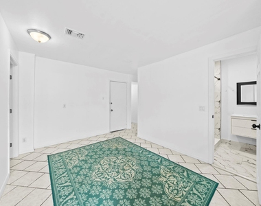 16723 Running Quail Court - Photo Thumbnail 28
