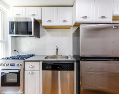 214 first avenue - Photo Thumbnail 3