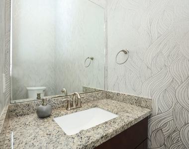 2212 Stuart Street - Photo Thumbnail 6