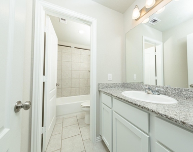 31303 Palomino Ranch Path - Photo Thumbnail 37