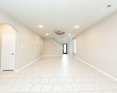 31303 Palomino Ranch Path - Photo Thumbnail 8