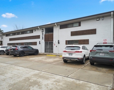 311 Hawthorne Street - Photo Thumbnail 23