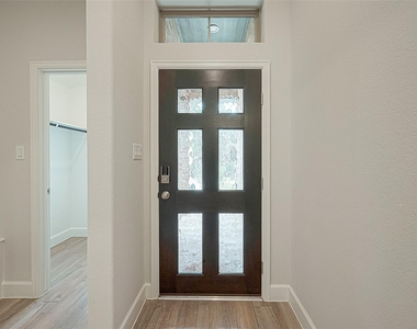 213 Mccrea Court - Photo Thumbnail 3