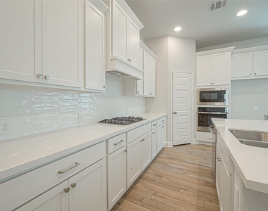 213 Mccrea Court - Photo Thumbnail 13