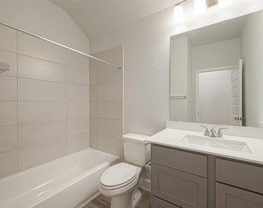213 Mccrea Court - Photo Thumbnail 29