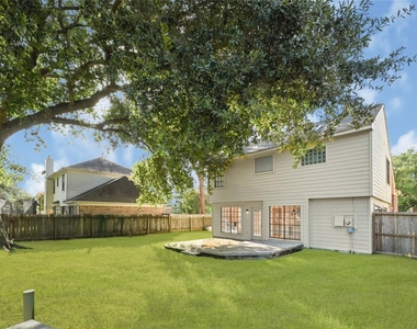 1555 Hillside Elm Street - Photo Thumbnail 23