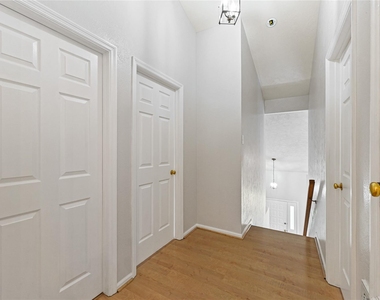 1555 Hillside Elm Street - Photo Thumbnail 13