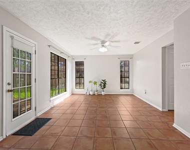 1555 Hillside Elm Street - Photo Thumbnail 10