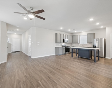 2425 Shellcracker Drive - Photo Thumbnail 8