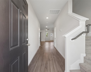 2425 Shellcracker Drive - Photo Thumbnail 3