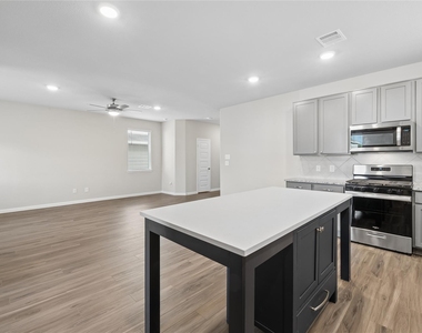 2425 Shellcracker Drive - Photo Thumbnail 6