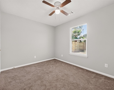 16200 Sun View Lane - Photo Thumbnail 18